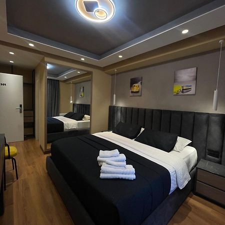 Peaky Hotel Durres Exterior photo